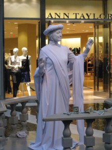 This statue performer at the Venetian was not quite as unclothed as Chrysto and Acacia, but she had a grace all her own.